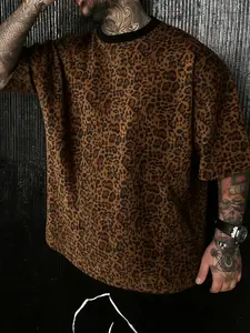 Men's Vintage Brown Leopard Print Oversized Loose T-Shirt, Contrast Crew Neck Drop Shoulder Baggy Tee, Breathable Cotton Y2K Streetwear Top for Summer Daily Casual Hip Hop Skate Outfit