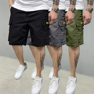 Streetwear 3-piece set! Men’s cargo shorts with multiple pockets—comfortable yet stylish; a truly outstanding set.