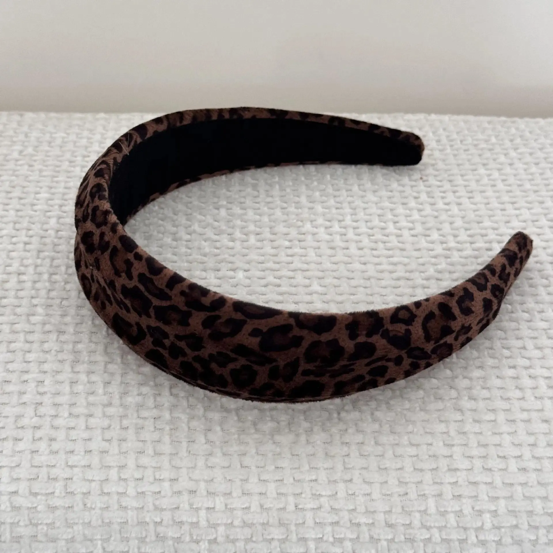 Embossed leopard print headband