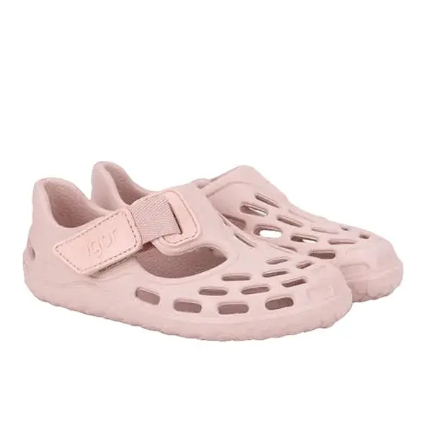 Igor Tijuca Sandals, Maquillaje
