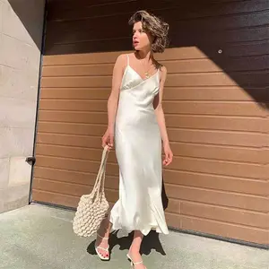 Slip Fashion Dress in Plain Collage Stitching Style Sling Fabric Polyester Fiber for Women's Wear