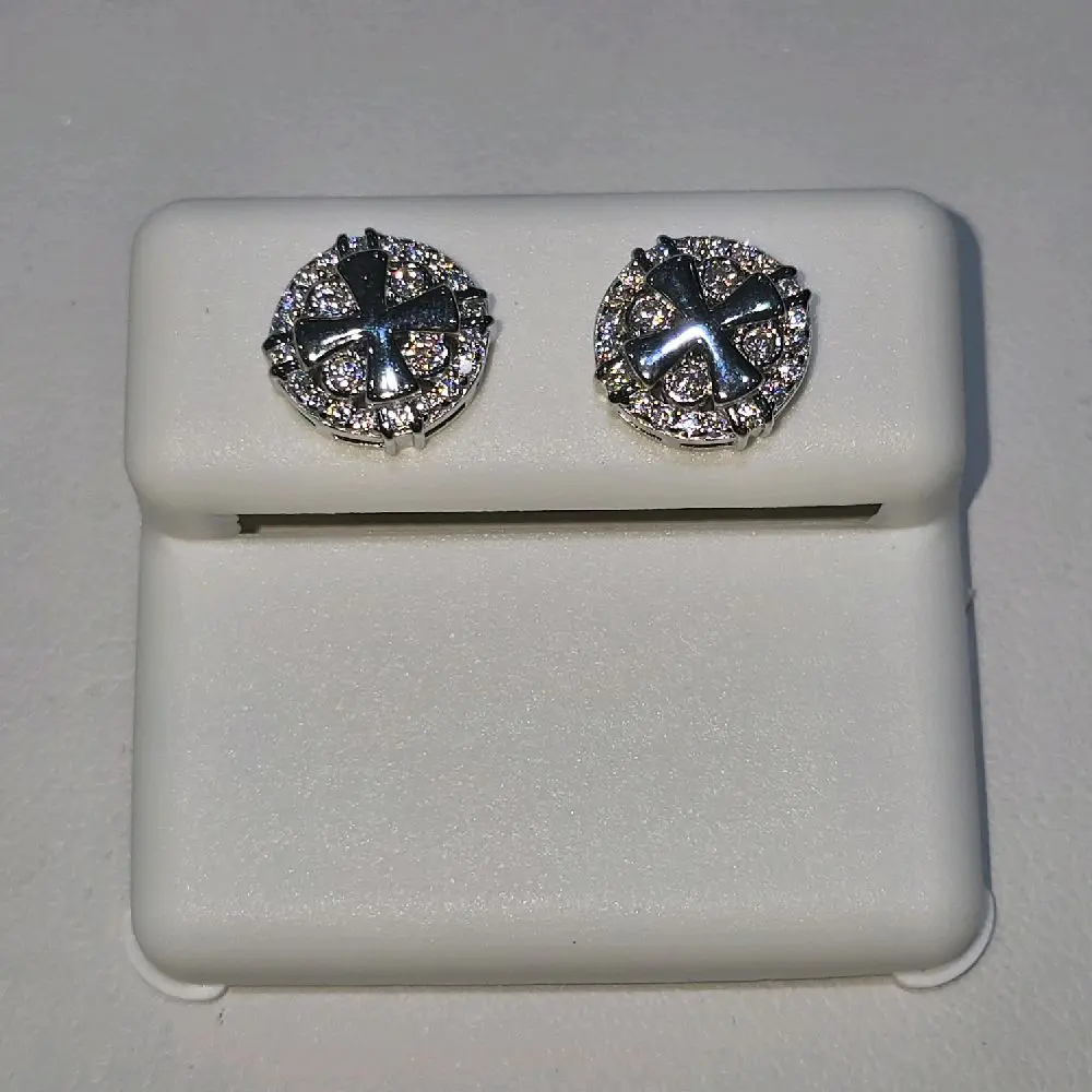 Silver mossanite