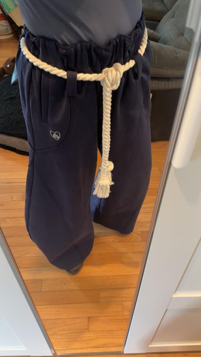 Item: Navy, XS, Regular