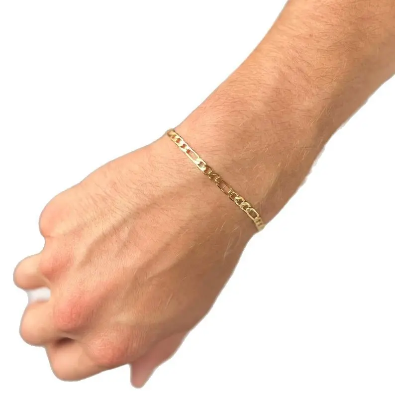 Classic Interlocked Gold-Tone Figaro Link Copper Bracelet - Tarnish-Resistant, High-Polish Italian Style, Adjustable Comfort Fit, Non-Fading, Waterproof, Ideal for Business Attire & Stacking Pair Everyday Hand Ornament, Link Bracelet, Unisex, Copper Base,