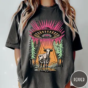 UFO Cow Abduction Shirt, Funny Vintage Retro Graphic Alien Tshirt, Unisex Comfort Colors T Shirt, Paranormal Oversized Aesthetic UFO Tee
