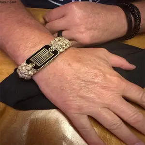 Men’s Camo Woven Survival Bracelet with American Flag Bar Pendant, Outdoor Camping Accessory, Ideal Father’s Day & Holiday Gift