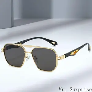 Men's Sunglasses - New Double Bridge Square Geometric Aesthetic Contemporary UV Protection Eyewear with Hollow-Out Temples for Outdoor Use, Geometric-Shaped Men's Sunglasses