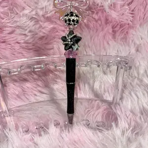 Black and Pink Themed Glitter Pen with Pink Bow