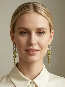 A pair of silver toned diamond studded circular hanging earrings with distinct layers and sparkling delicacy, suitable for formal occasions such as dinners and parties, and can also add eye-catching highlights to vintage light luxury fashion.