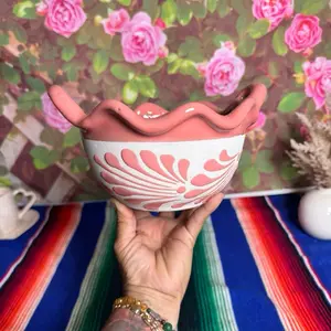 Relieve cazuela salsera color rosa de 1 litro Relieve cazuela salsera color rosa de 1 litro