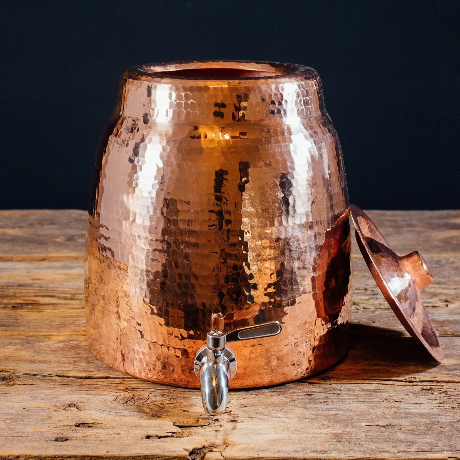 Niagara Copper Water Dispenser with Lid Niagara Copper Water Dispenser with Lid