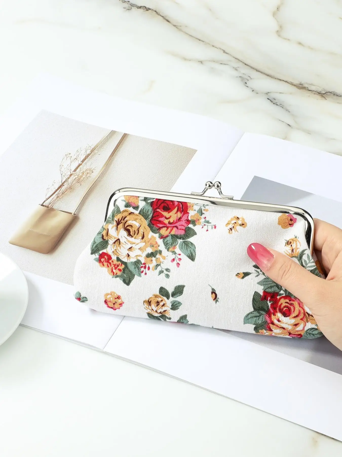 Women's Elegant Vintage Flower Graphic Coin Wallet, Trendy Retro Long Wallet, Chic Coin Wallet for Daily Use for Women & Girls