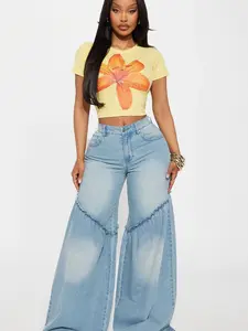 Baja Babe Seaming Wide Leg Jeans - Light Wash