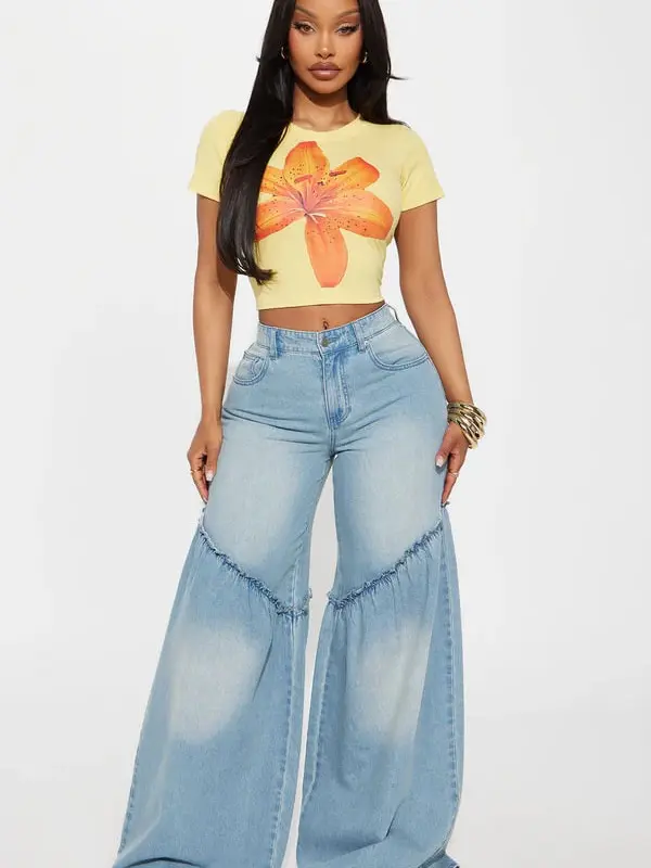 Baja Babe Seaming Wide Leg Jeans - Light Wash Baja Babe Seaming Wide Leg Jeans - Light Wash
