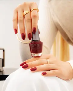 Morgan Taylor Good Gossip - Red Glitter, Professional Lacquer, Vibrant, Chip-Resistant, Fast-Drying, Long-Lasting, High-Shine, Perfect for Manicures & Pedicure, 15mL.