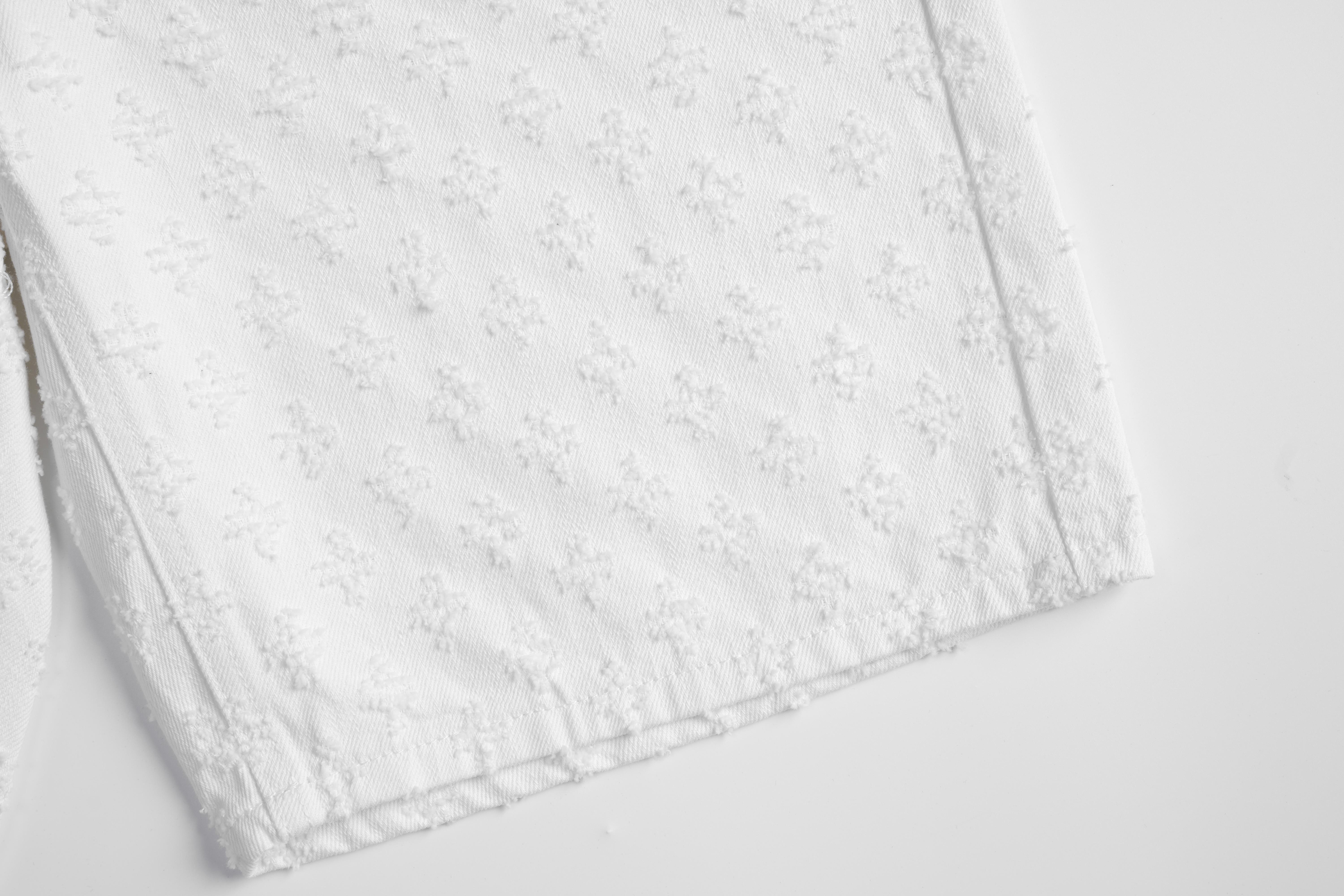 Fashion White Jacquard Denim Shorts Men, Ripped Holes Straight Leg Summer Casual Clean Fit Pants