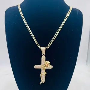 Cuban chain with cross pendant flower