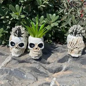 Skull Planter Decoration Resin Craft Figurine Creative Outdoor Flowerpot for Garden Decor