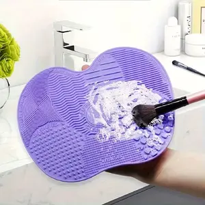 Apple Shape Small Makeup Brush Cleaning Pad, Lightweight, with Suction Cup, Beauty Tool, Easy Clean Makeup Cleaner, Makeup Brush Washer