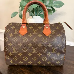 Pre-owned Louis Vuitton Canvas Shoulder Bags Monogram 1982 Speedy 25