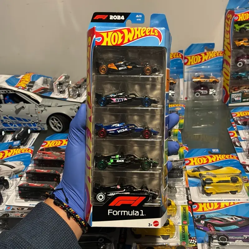 Hot Wheels FORMULA 1 2024 5 Pack MCLAREN-ALPINE-RB-SAUBER-MONEYGRAM Collectible Diecast Cars Set