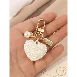 Beaded Heart Keychain Pendant, Casual All-Season Accessory, Perfect Gift for Loved Ones, Unique Jewelry Keyholder