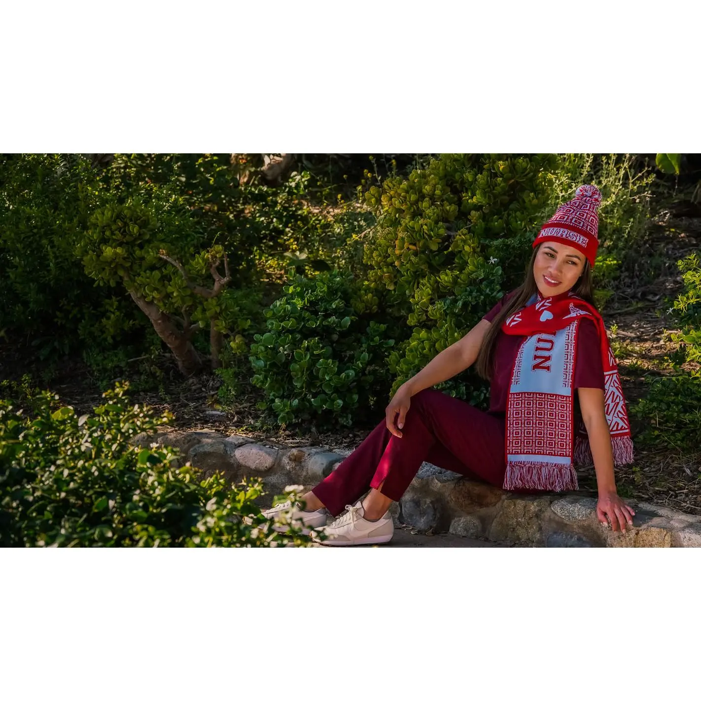 DALISAY "pure" MAROON/BLUE BEANIE & SCARF SET