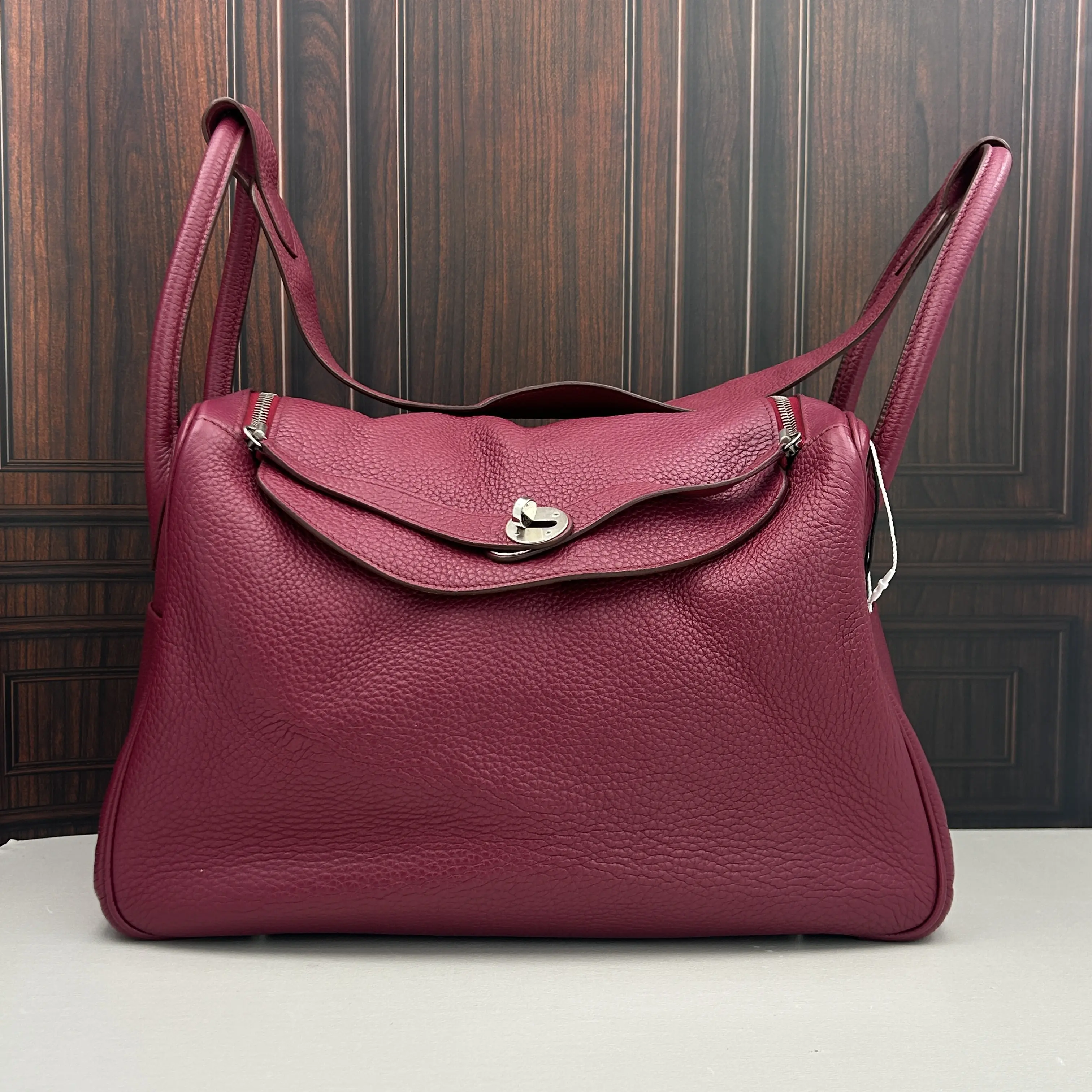 Pre-owned HERMÈS Lindy Red Pillow Bag 888 hk