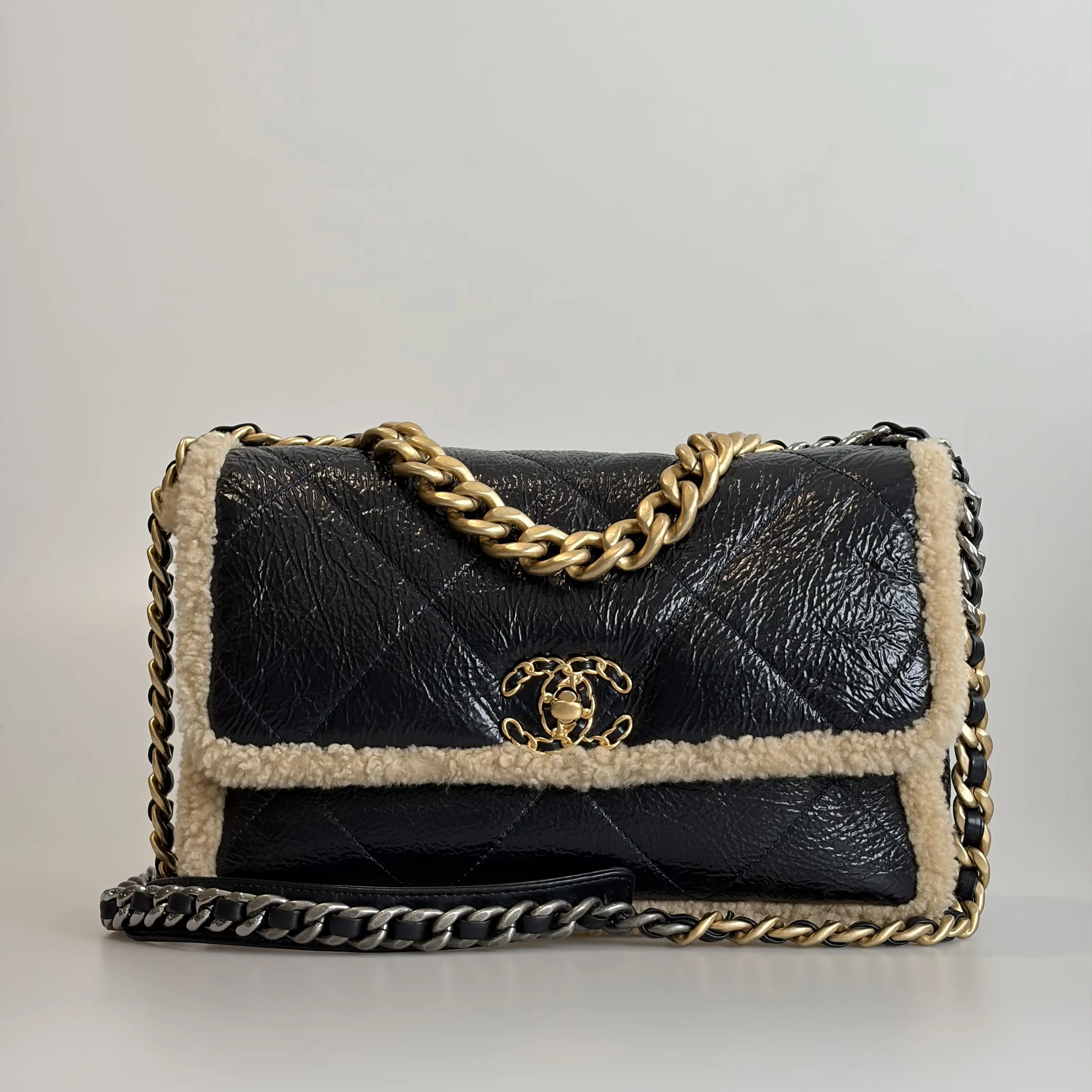 Pre-owned CHANEL Tweed & Pull-Up Leather Crossbody Bag 19 Bag Medium Black Quilted Gold tone Clasp 76142443 Sold As Is / Final Sale