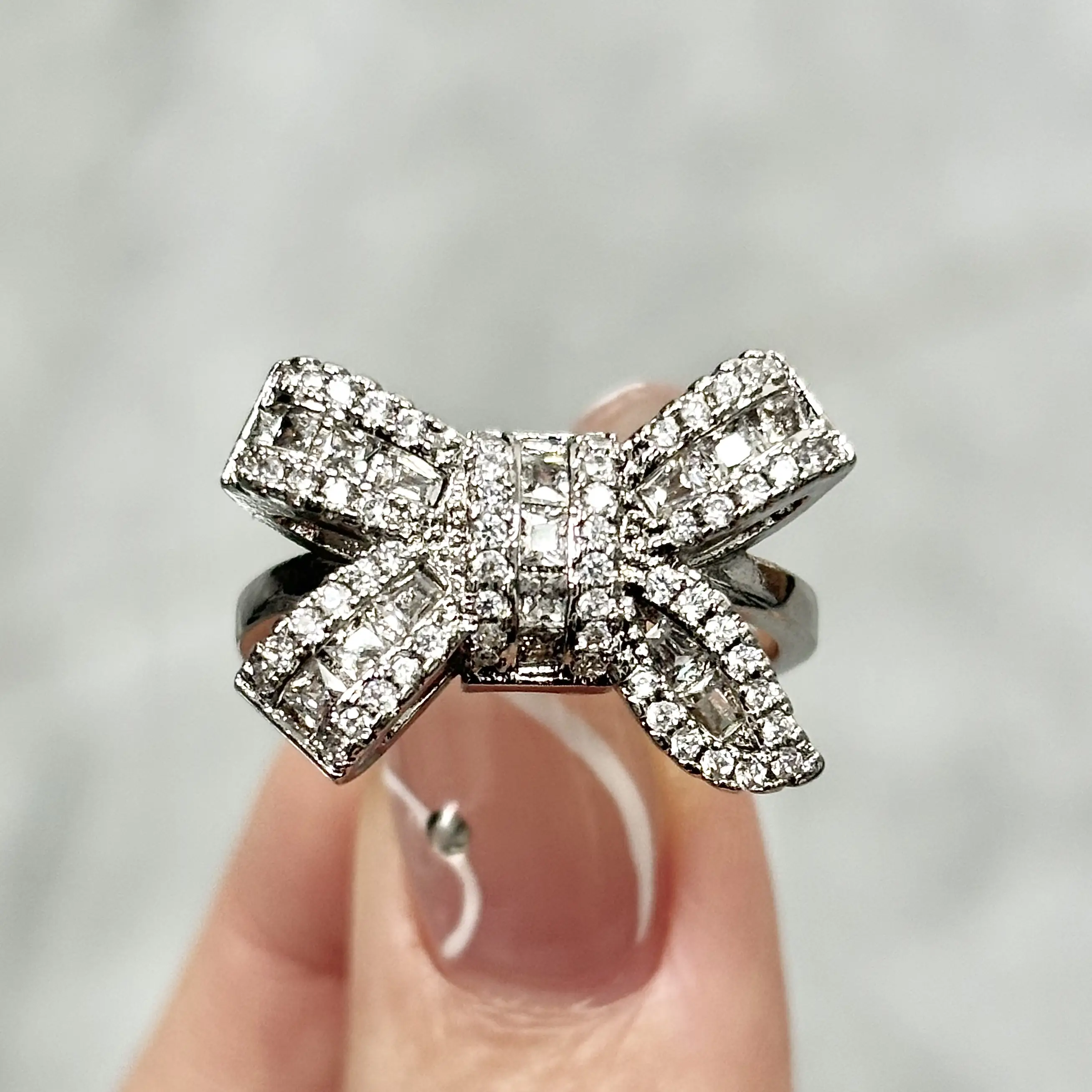 JJ CHIC S925 Sterling Silver Bow Knot Ring with CZ Stone for Women - Elegant and Stylish Jewelry Gift