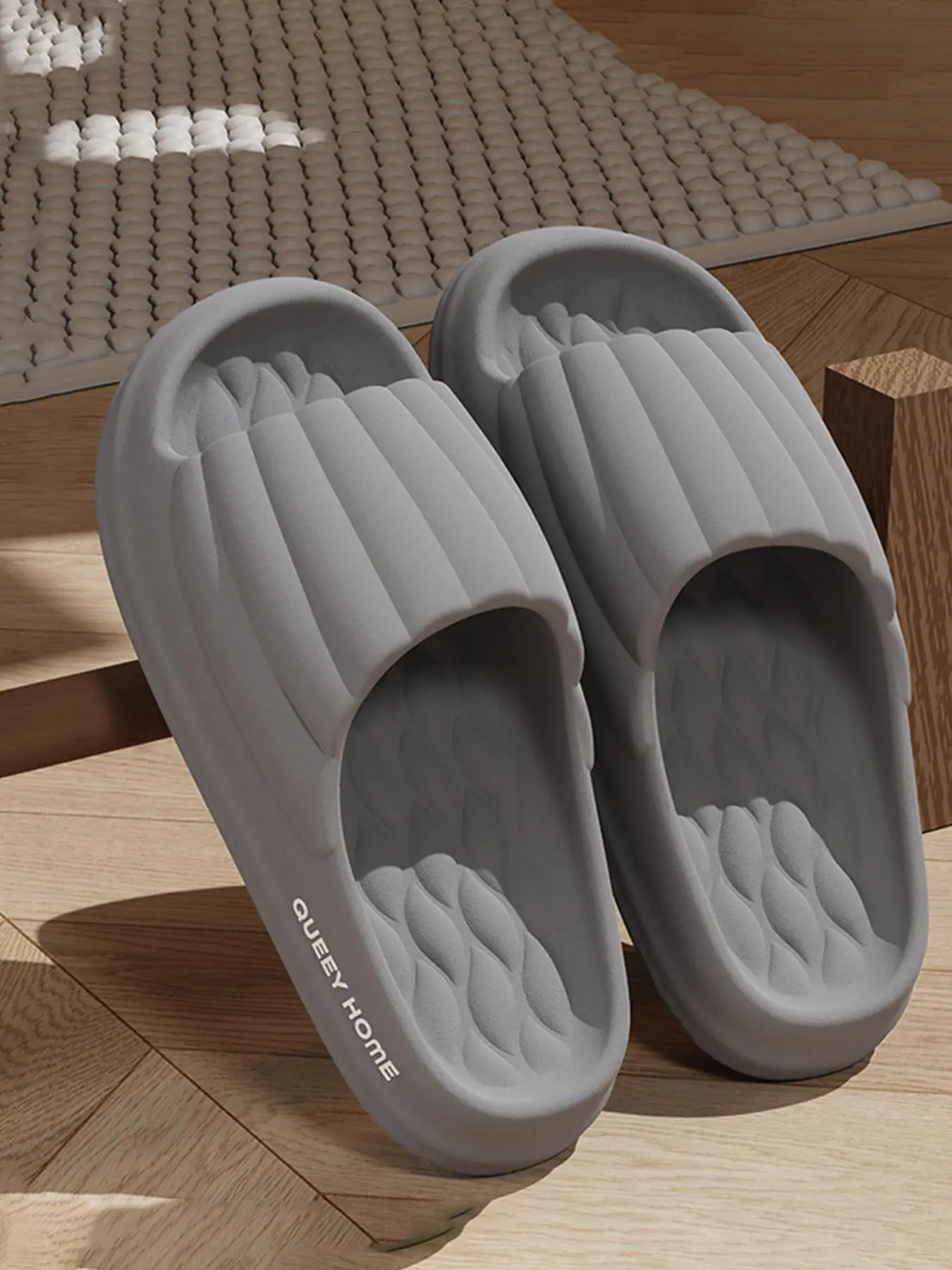 Men's Summer Slip-On Slippers, Soft Slippers, Fashionable Minimalist Indoor Home Footwear, Comfortable and Stylish Open-Toe Design for Everyday Use, Shoe