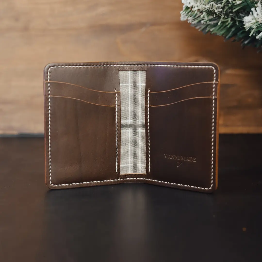 Handmade Vertical Wallet for Men - Italian Leather