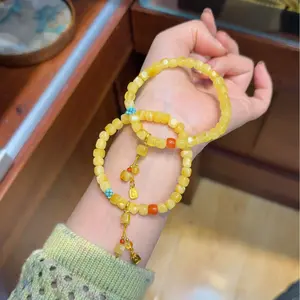 Natural Russian Chicken Oil Yellow Beeswax Square Sugar Bracelet - 6mm Single-Circle Handmade String with Green Pine, Natural Mineral Beeswax Jewelry Accessory