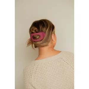 Circle Cutout Flat Claw Clip