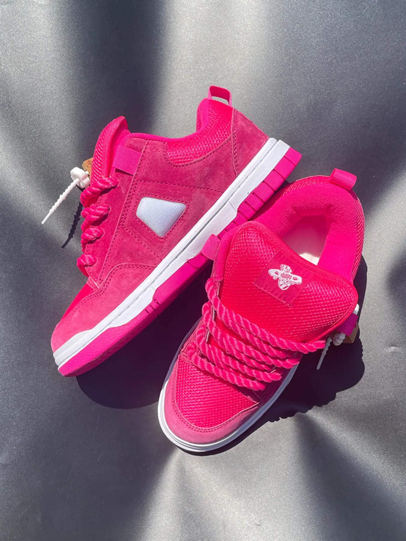 New Casual Versatile Fashion Low-Top Sneakers, Rose Canvas Shoes, Student Trendy Footwear, Casual Trainers, American Style Men's Shoes