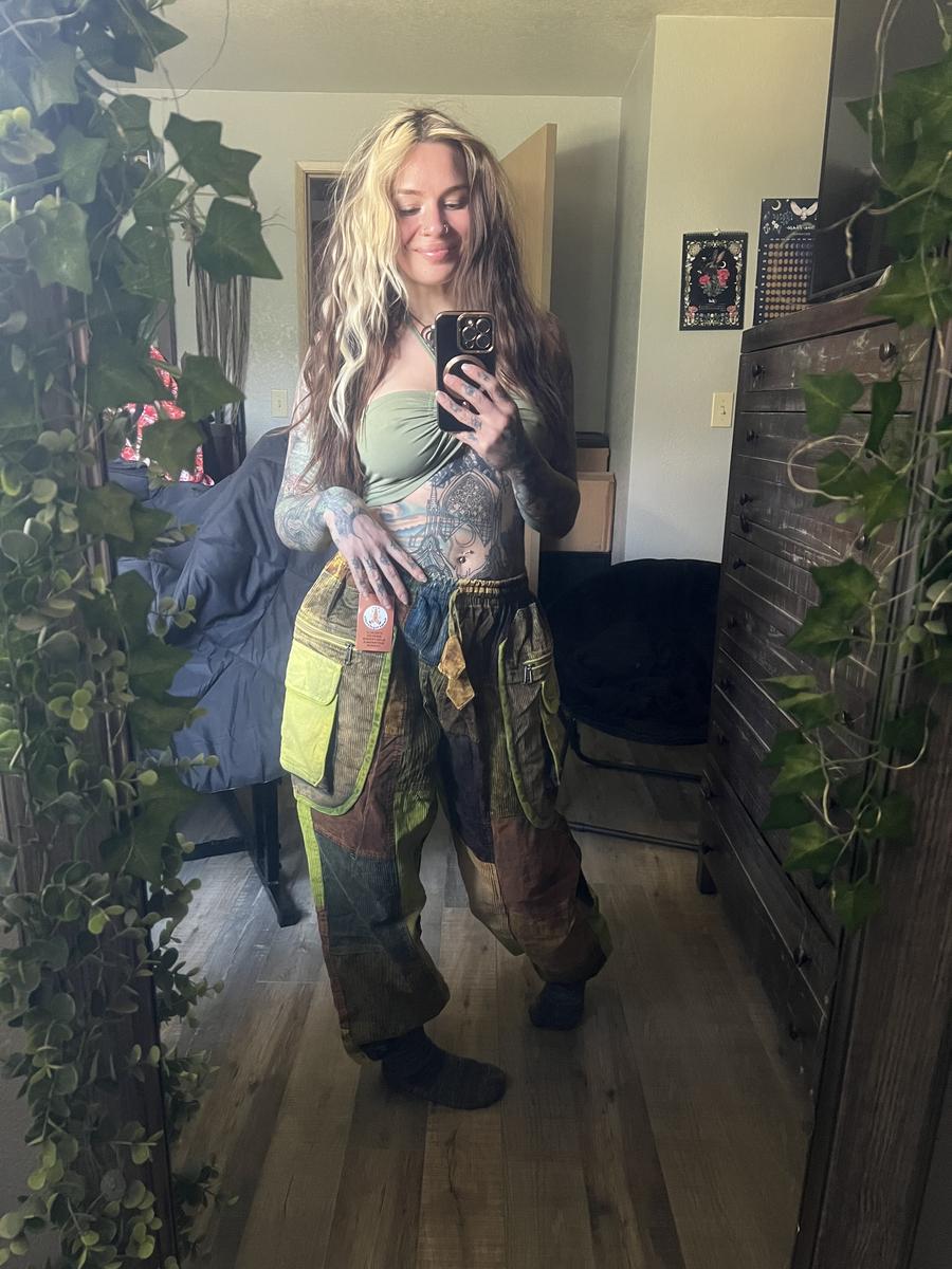 Item: Green, Small/Medium