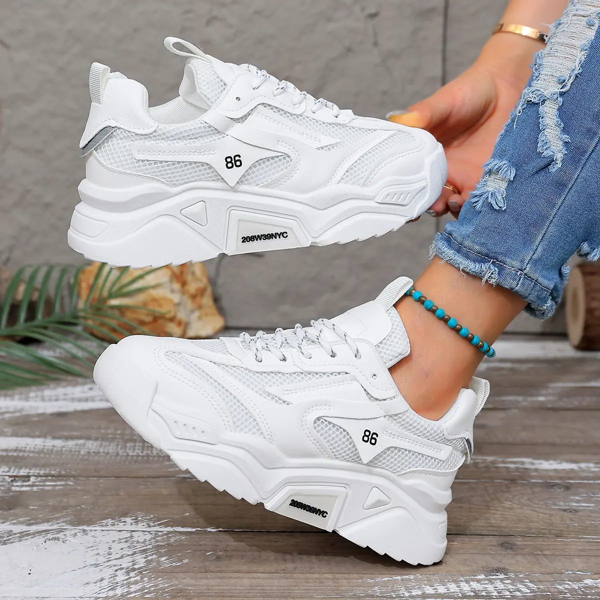 Stylish chunky platform mesh sneakers, ultra-light breathable lace-up shoes, comfortable non-slip thick sole trainers, trendy casual footwear for streetwear, everyday comfort and all-day wear.