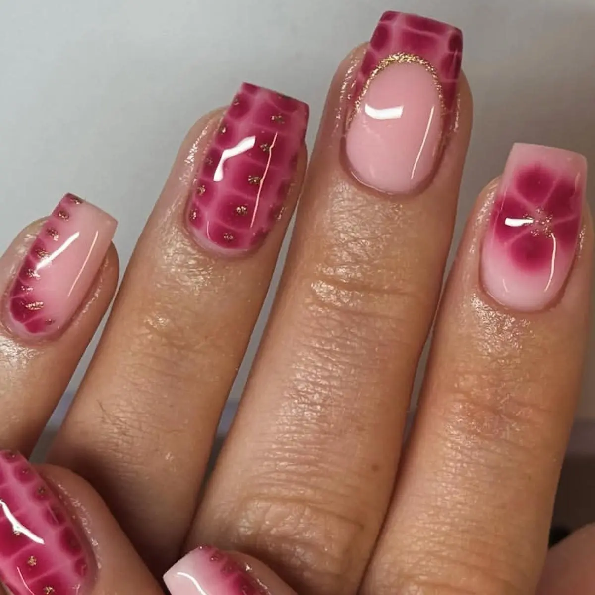 Curvlife short squoval striped False Nails patterns prints purple glossy shiny for spring Easy Apply Nail Art
