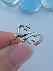 Vintage Heart Key Ring, Hollow Out Design, Simple and Versatile, Creative Daily Party Accessory, Women's Fashion Jewelry, Heart Shaped Ring