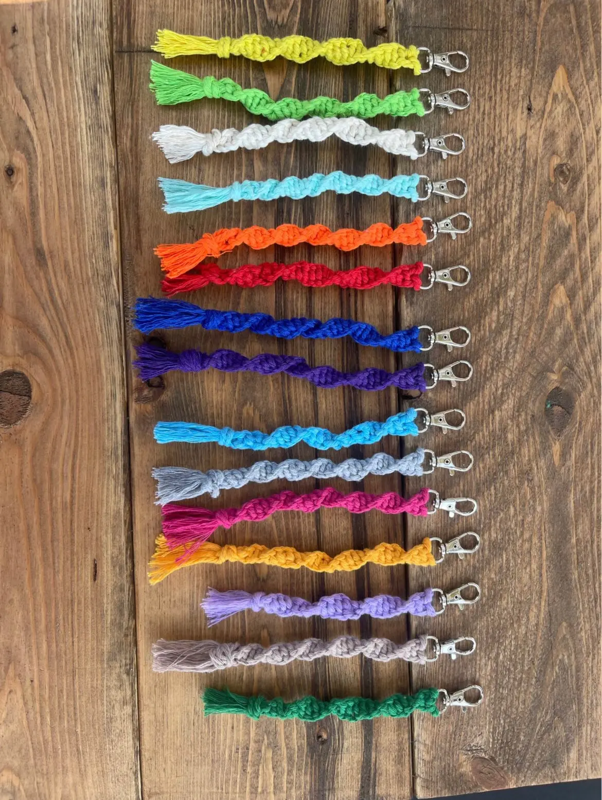 Boho Spiral small Macramé Keychain - 14 color variations