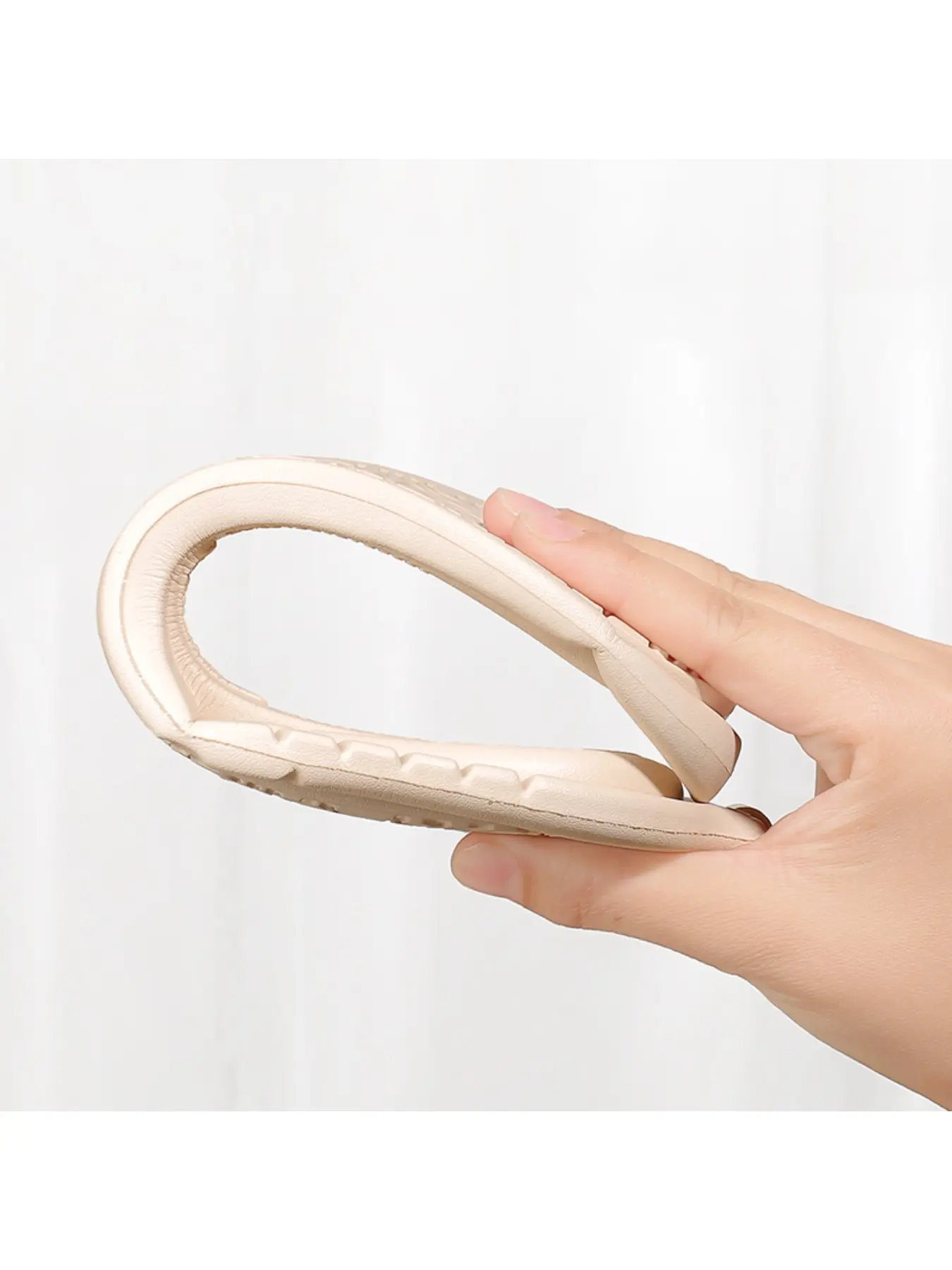 Foldable Design Sandals, Suitable for Business Trips, Hotels, Tourism, Home Use Slippers, Fashionable Beach Sandals, and One-word Slippers