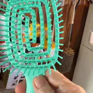 Product Review of UNbrush OG Detangling Hair Brush by FHI HEAT from D**h L**n