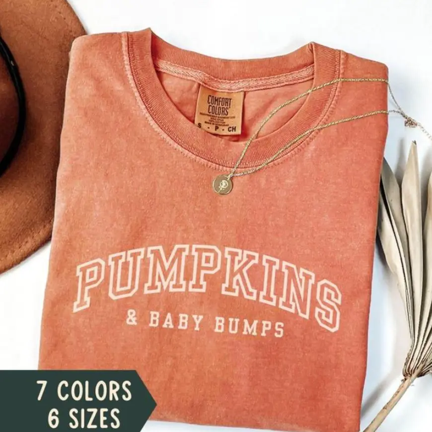 Pumpkins & Baby Bumps Comfort Colors Shirt – Cute Fall Pregnancy Announcement Tee For Expecting Moms, Autumn Maternity Outfit Idea