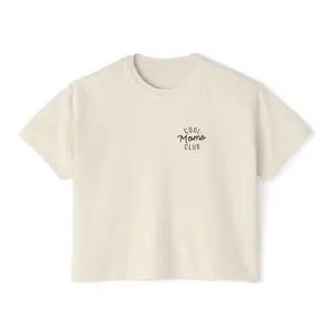Boxy croptop Comfort Colors “Cool Moms Club” tee in soft cotton. Relaxed fit, minimal print—perfect trendy Mother’s Day gift for stylish moms and everyday comfort