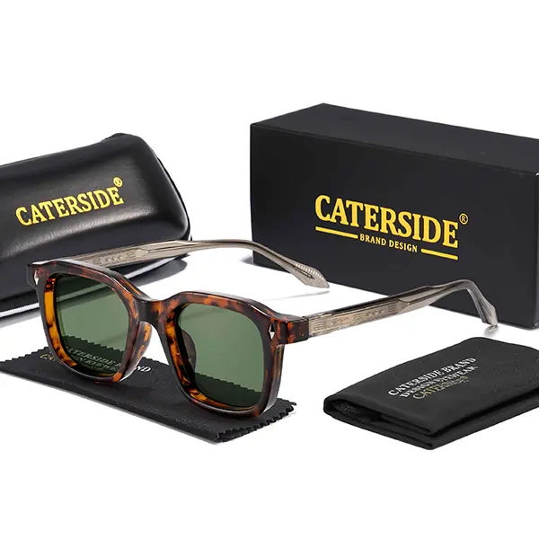 CATERSIDE Retro Square Polycarbonate Casual Shades for Men with UV400 Protection - Vintage Trendy Style, Cool Gifts for Guys & Birthday Gifts for Bf, Vintage Trendy Sunglasses, Men's Accessories, Unisex, Full Rim, Sun Protective Eyewear, Mens Gifts