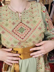 TALAJAZZY Green Palestinian Fallahi Tatreez Thobe - Dress for Women - Perfect for Henna & Special Occasions - All Seasons Wear