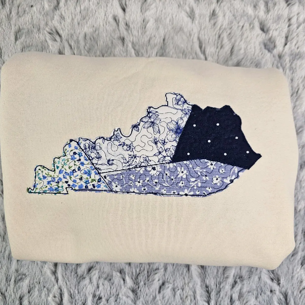 Quilted applique hoodie. can do ANY of thr 50 states. Womenswear