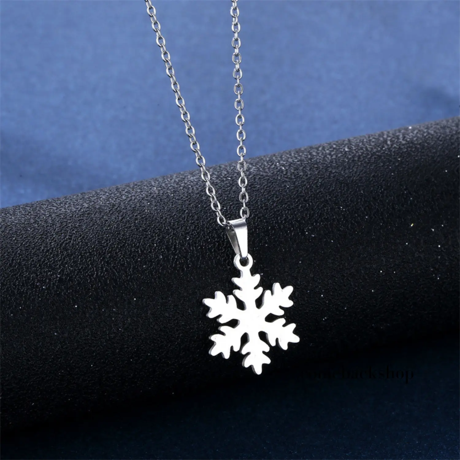 Products Dainty Snowflake Pendant Sparkle Thanksgiving Xmas Christmas Jewerly Gifts for Women Girls