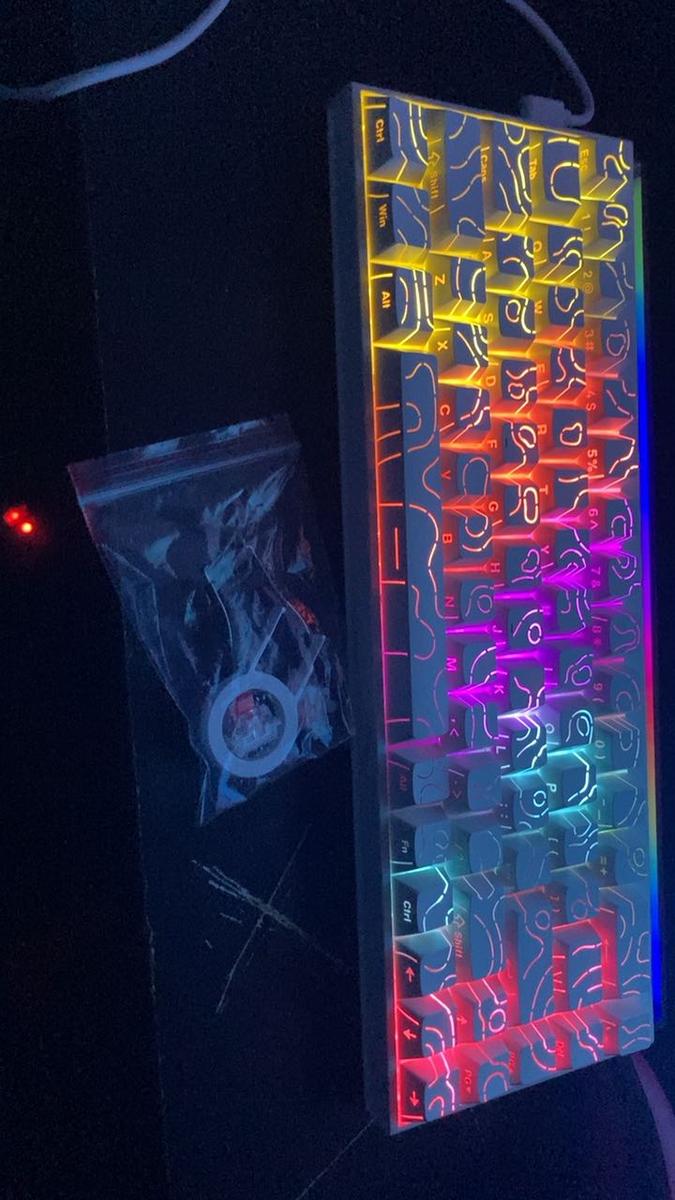 Item: White, red switch