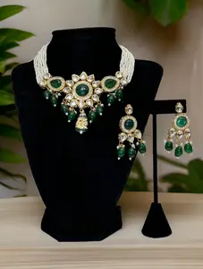 Yashti Kundan Choker Necklace - Elegant Design with Unique Kundan Beads, Perfect for Any Occasion
